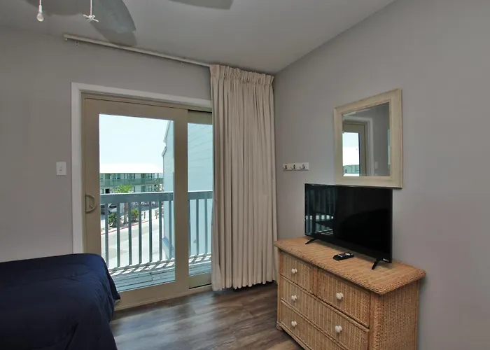Ocean Reef 304 By Youngs Suncoast Apartment