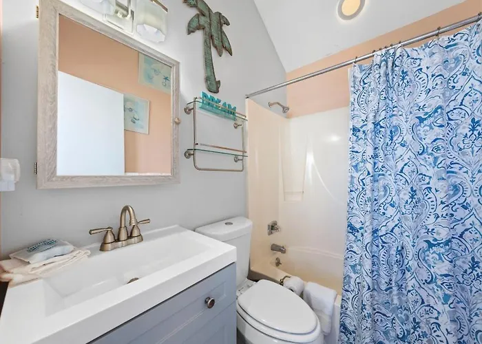 Apartment Ocean Reef 304 By Youngs Suncoast *